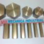 En Mecánica Industrial Lira contamos con una amplia gama de servicios como servicio de maestranza, torno de gran volteo, cepillo, fresadora (piñón recto, cónico, helicoidal y cremallera) soldadura tic, mig, corte con plasma. Fabricamos piezas en bronce, nylon y fibra ferrocel ¡Contáctenos!