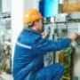 En HITECH ASCENSORES brindamos un servicio de MANTENIMIENTO MULTIMARCA especializado a NIVEL NACIONAL con personal altamente calificado y con la garantía para que su equipo dure muchos años.