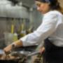 Cocineras y asistentes de cocina