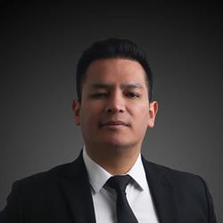 Dr. Esaud - Trasplante Capilar & Medicina Estética
